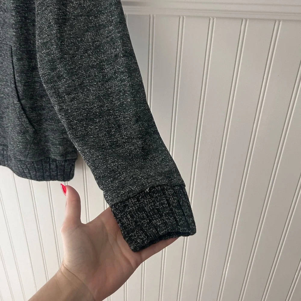 Ocean Current Men’s Large Charcoal Gray Sweat